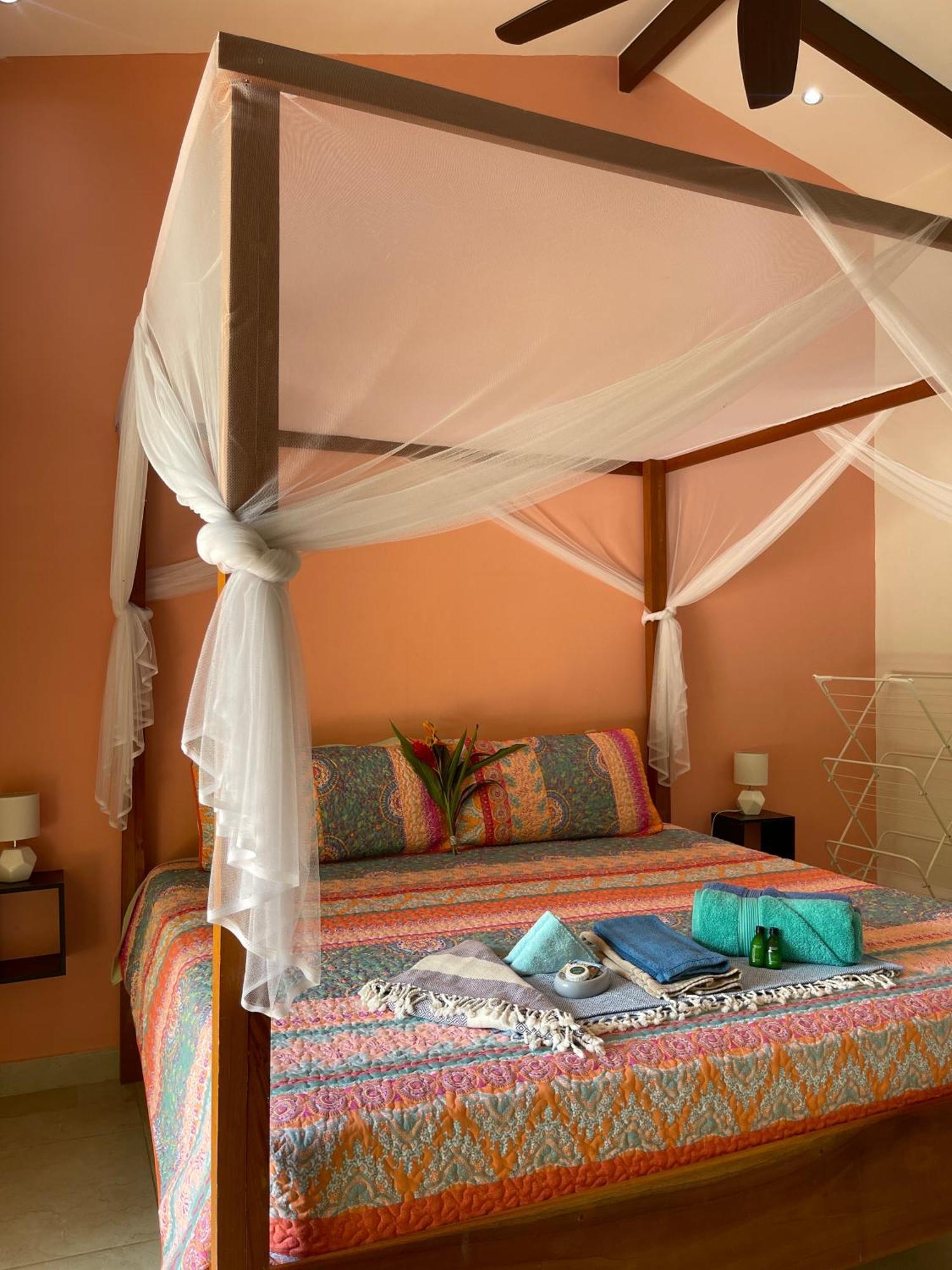 Surfside Mar Y Posa Hotel Playa Flamingo Exterior photo