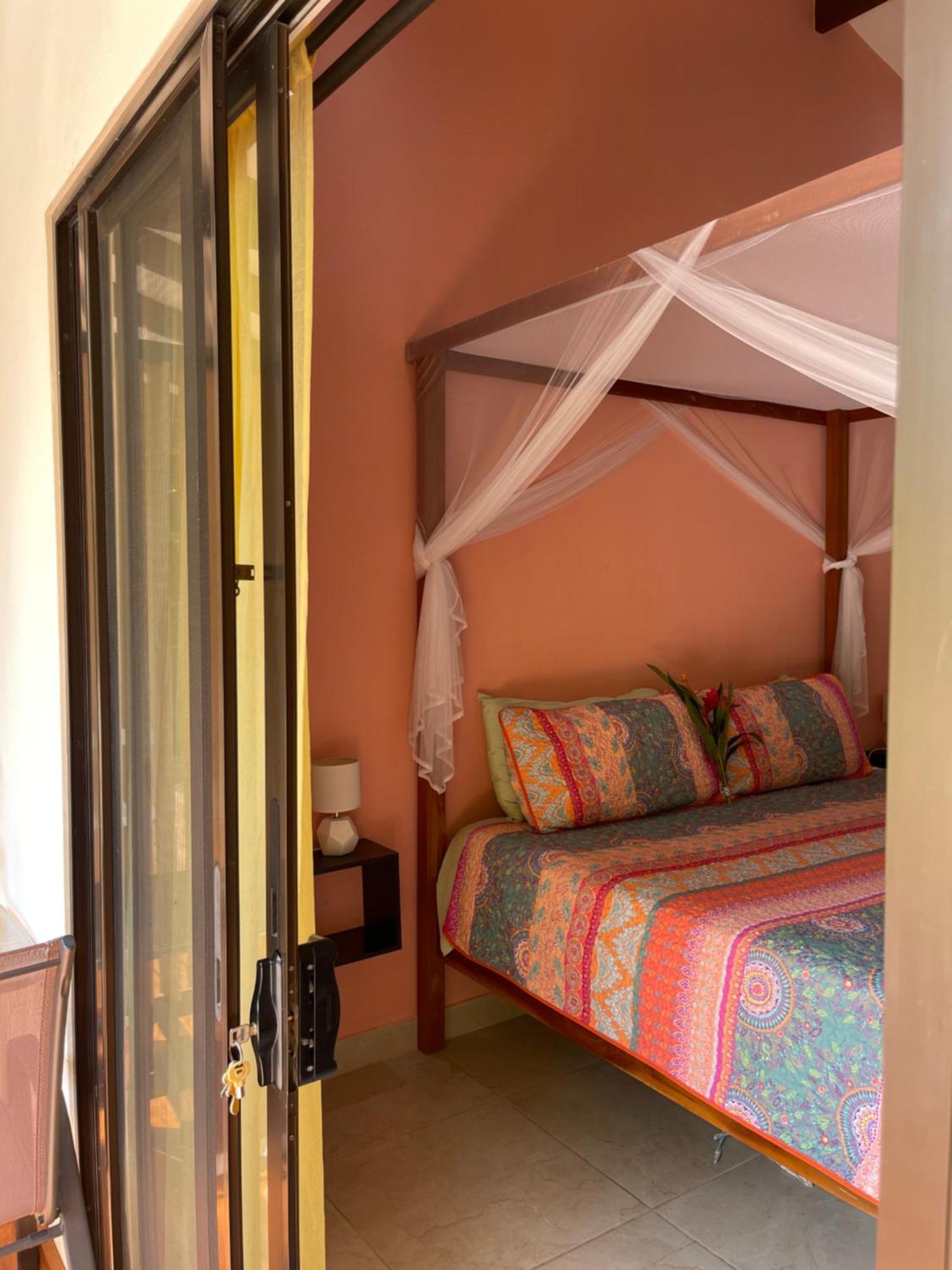Surfside Mar Y Posa Hotel Playa Flamingo Exterior photo